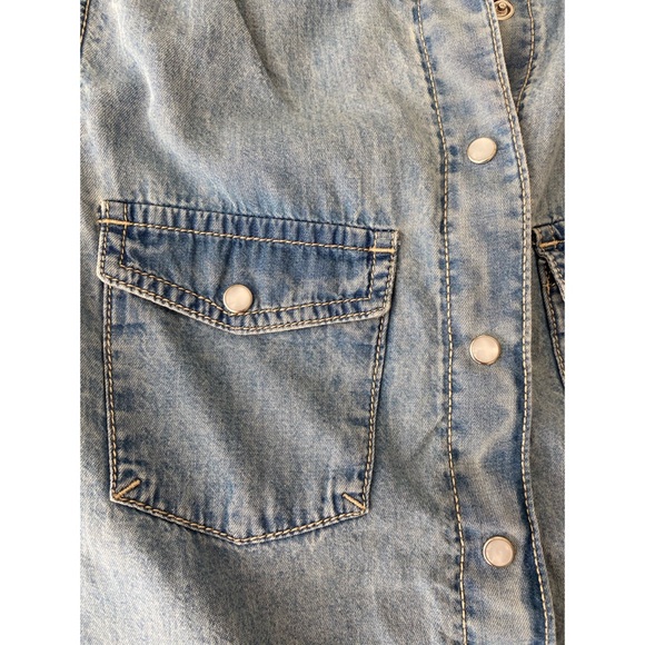 Chambray tie up tank top. Size XS - Picture 5 of 6